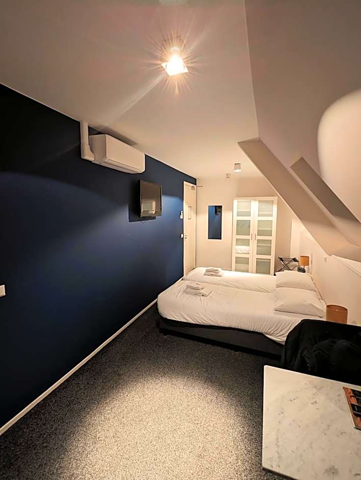 1851 Bar - Hotel - Cinema