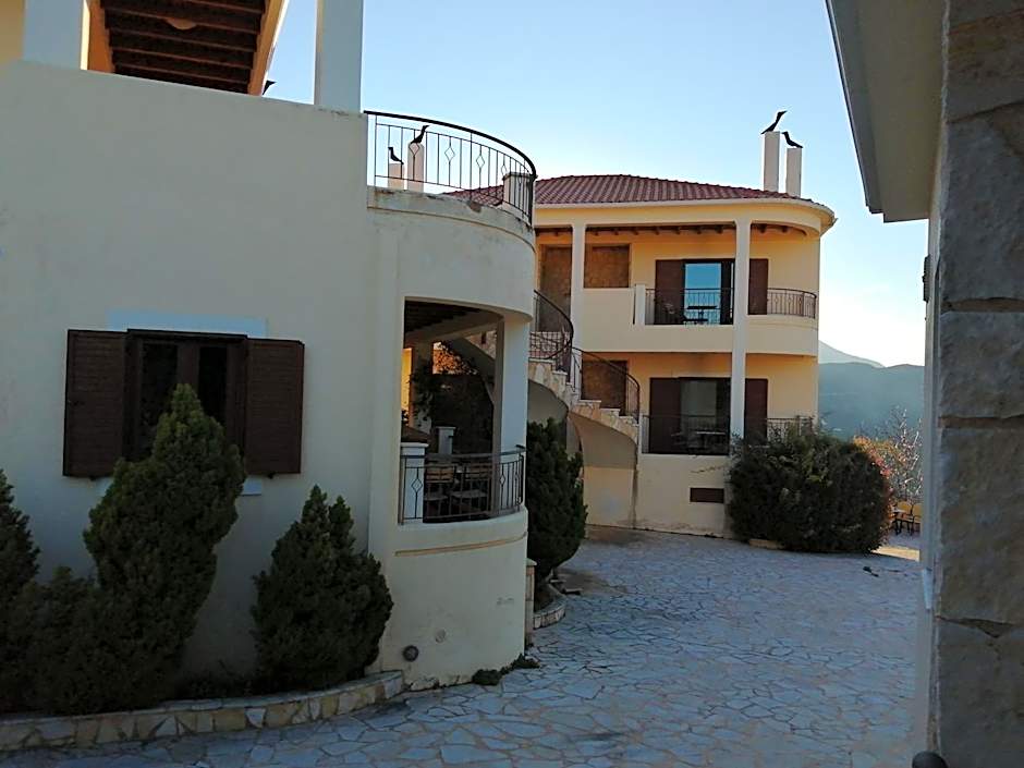 Kallisti Ξενώνας Διακοπτό-Καλάβρυτα