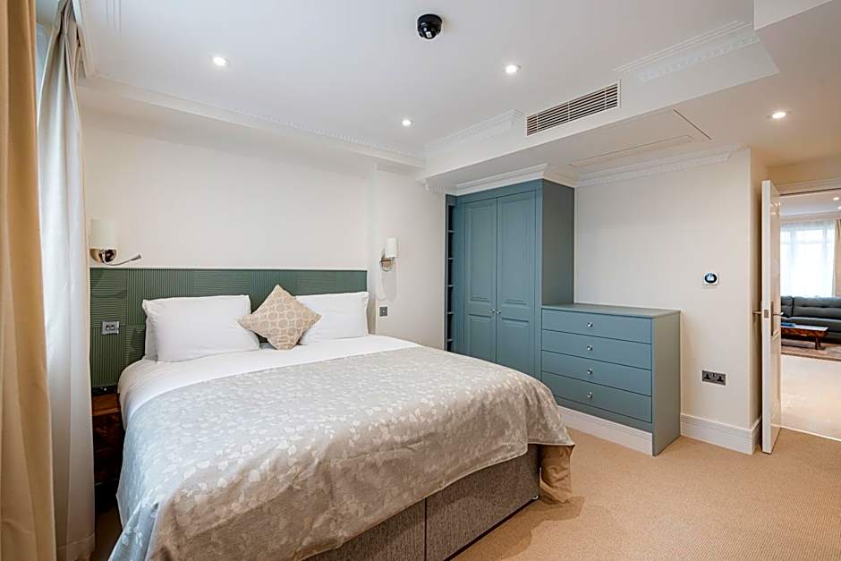 Fountain House Apartments - London