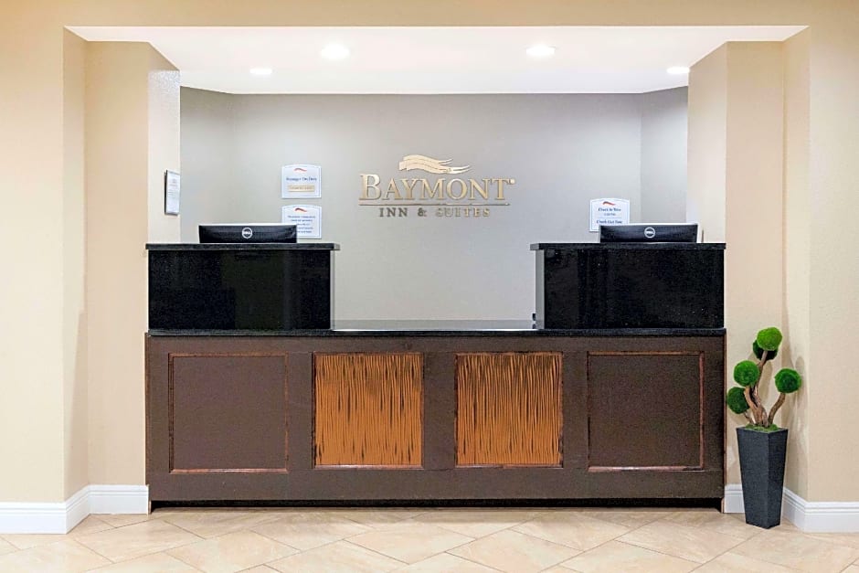 Baymont by Wyndham Midland Center