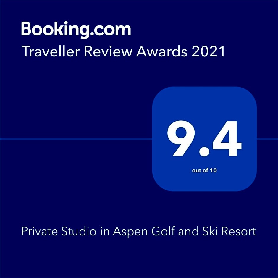 Private Studio in Aspen Golf and Ski Resort