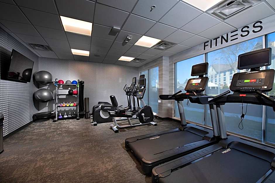 Fairfield Inn & Suites By Marriott Dayton North