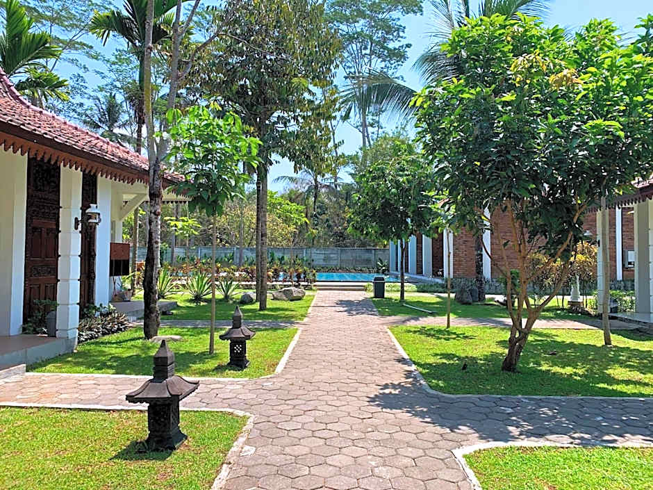 The Nalaya Hotel & Resto