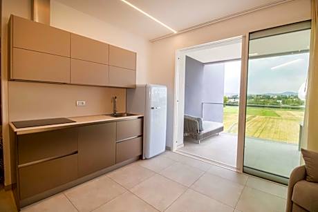 Deluxe Apartment with Terrace