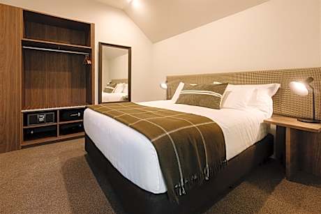 Premium Suite — 1 Bedroom