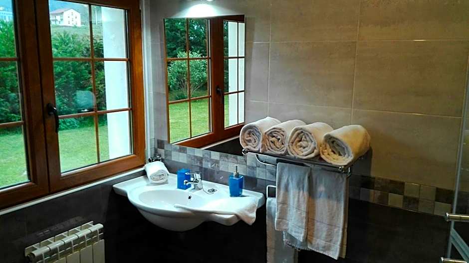 Hosteria La Moraleja