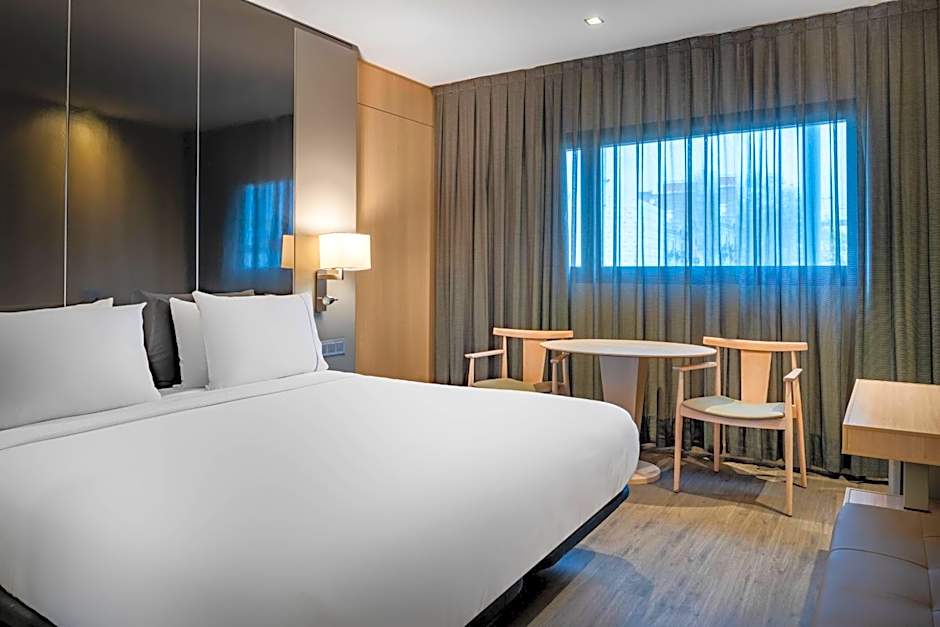 AC Hotel by Marriott Sants
