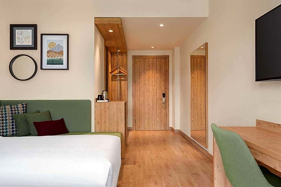 Wyndham Garden Zomin