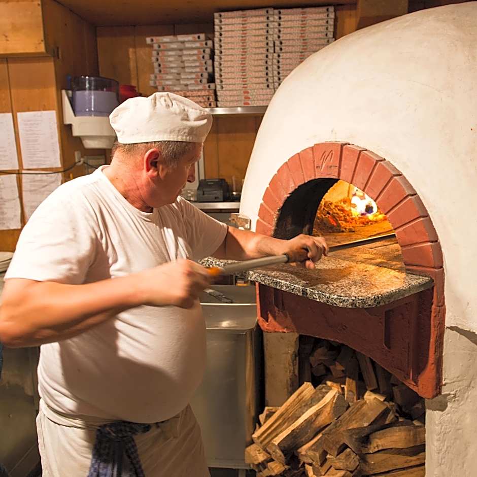 La Tambra - Residence - Central with Restaurant