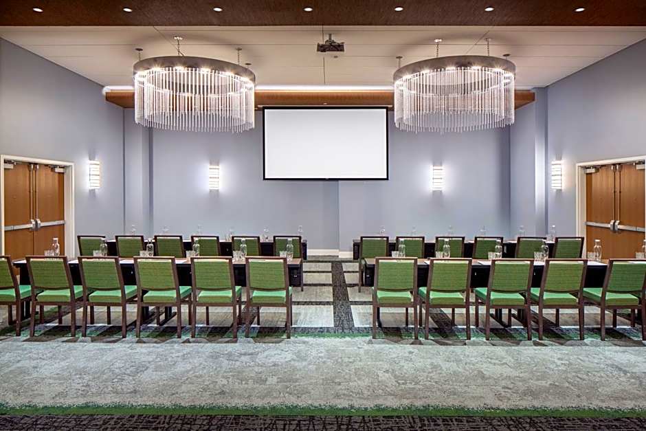 Hotel Indigo Gainesville-Celebration Pointe By IHG