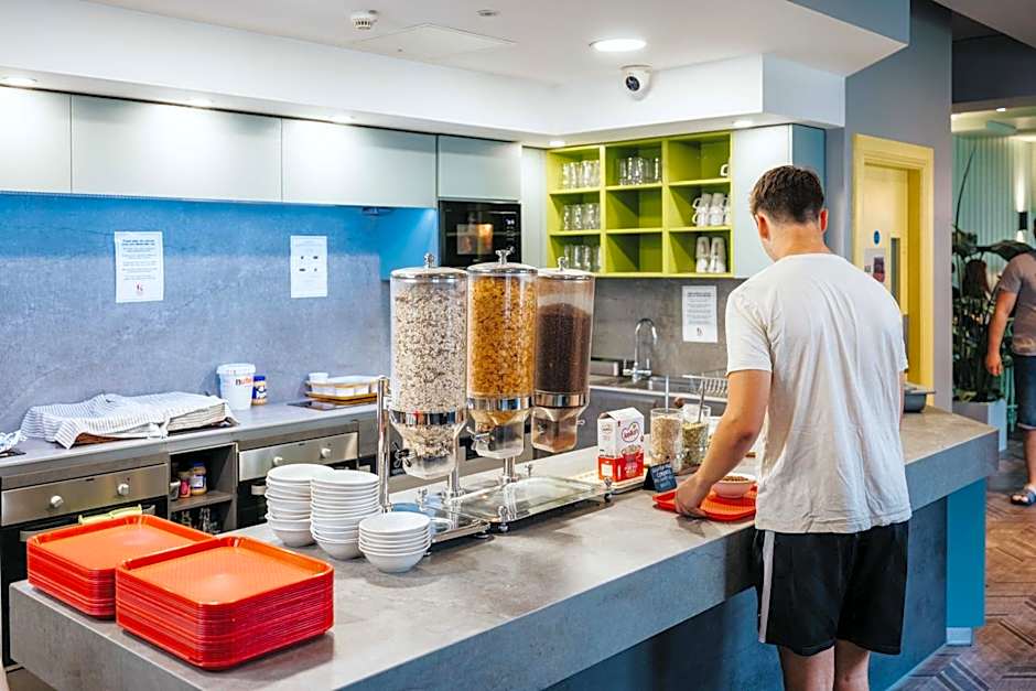 Kinlay Hostel Eyre Square