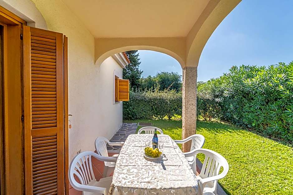 ISS Travel, L'Avru - 700 m from La Cinta beach