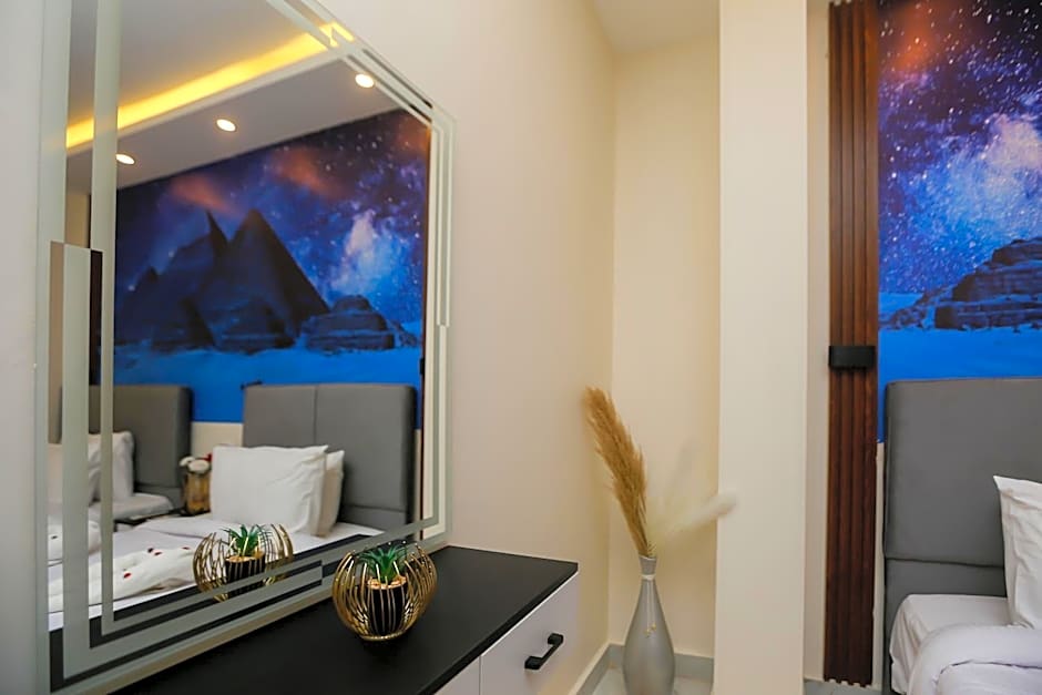 Pyramids Palace INN 5 Minutes from the New Grand Museum