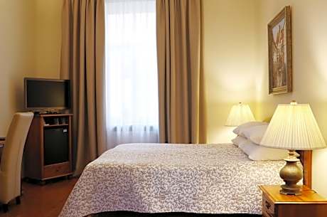 Classic Single Room
