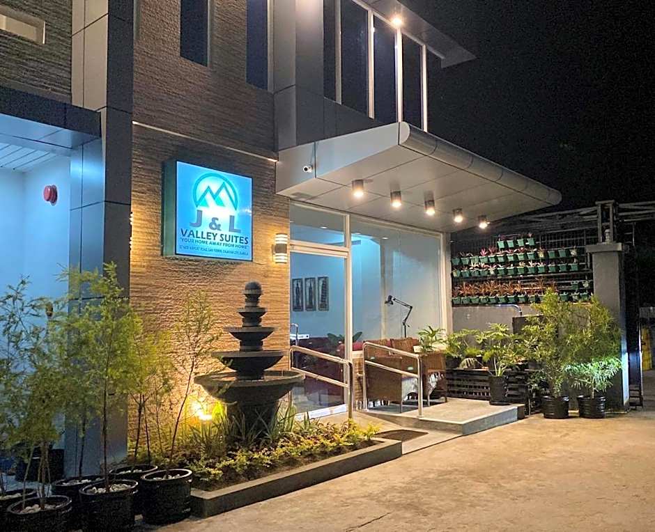 JL Valley Suites