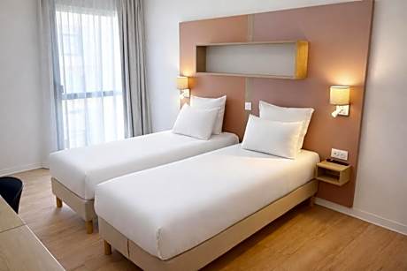 Twin Room with Shower