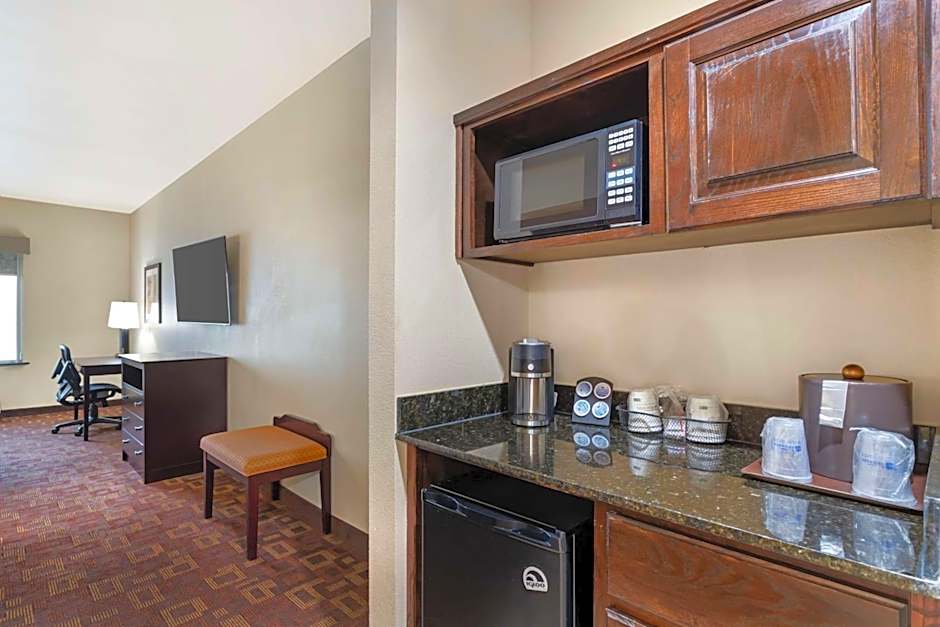 Best Western Plus Goliad Inn & Suites