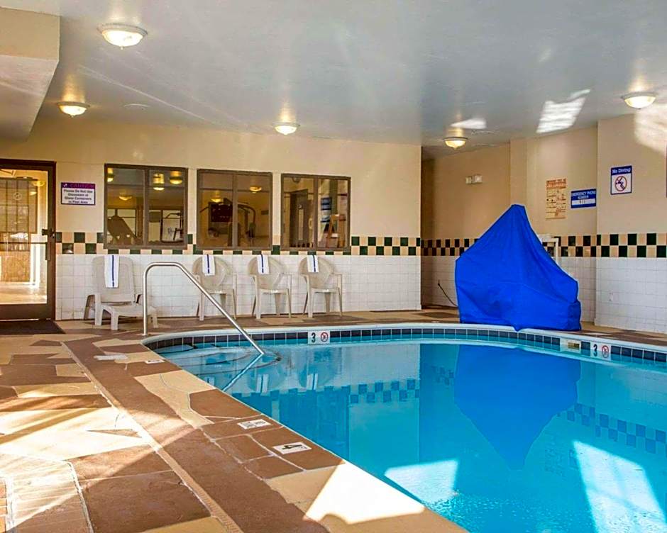 La Quinta Inn & Suites by Wyndham South Holland