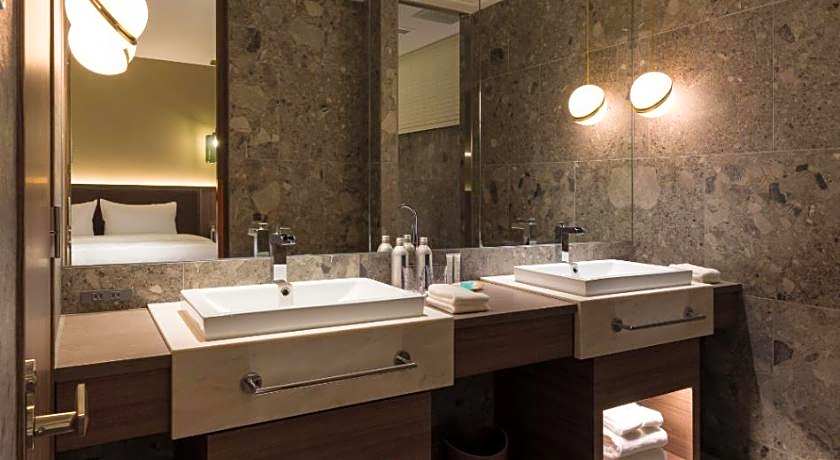 THE skM TOKYO  HOTEL & DINING