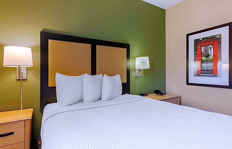 Extended Stay America Select Suites - Providence - Airport