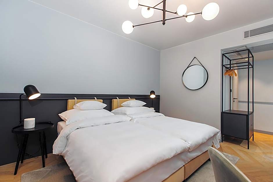 Alice Hotel
