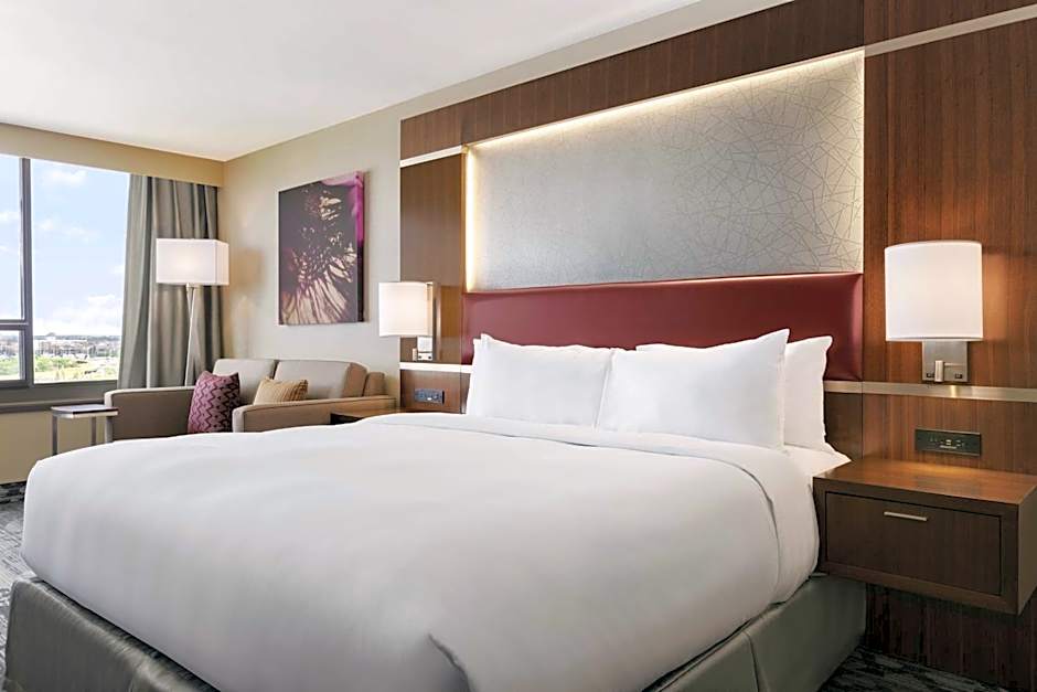 DoubleTree by Hilton Hotel Toronto Airport West