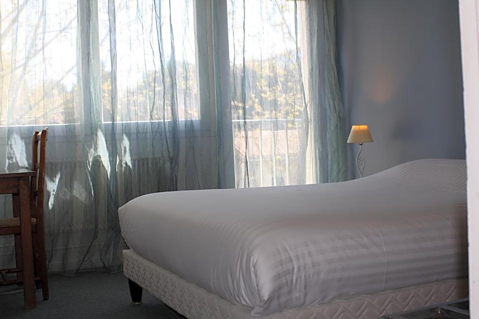 Logis Hotel du Midi