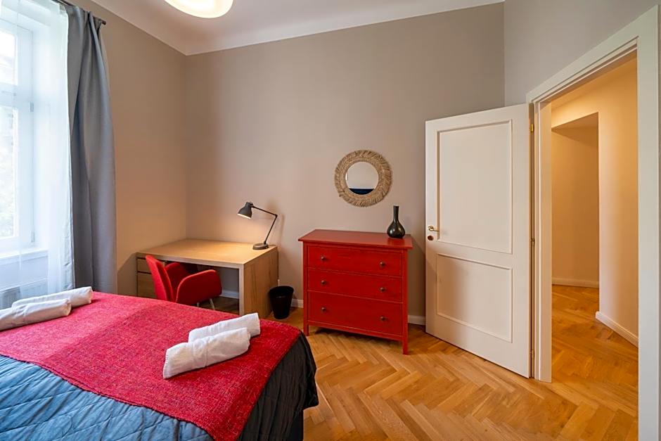 Downtown - Apart Hotel Zborovska