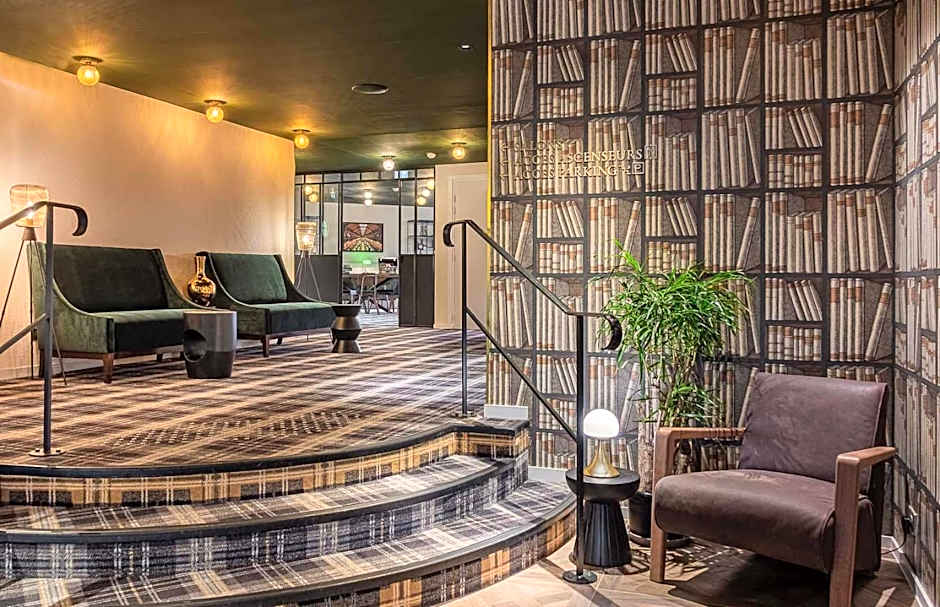 Mercure Paris Bercy Bibliotheque