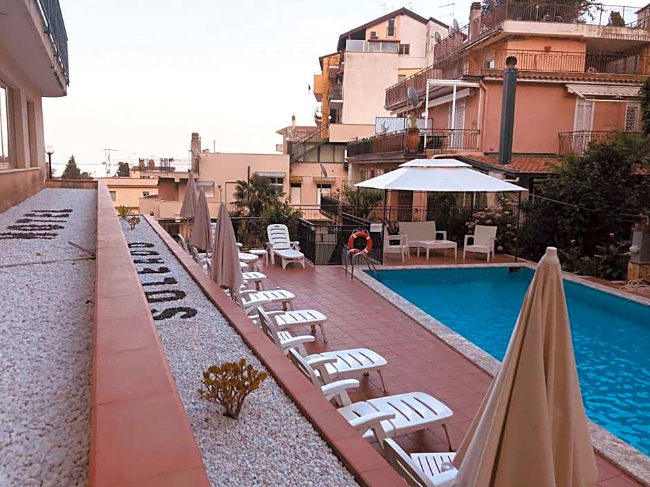 Hotel Soleado