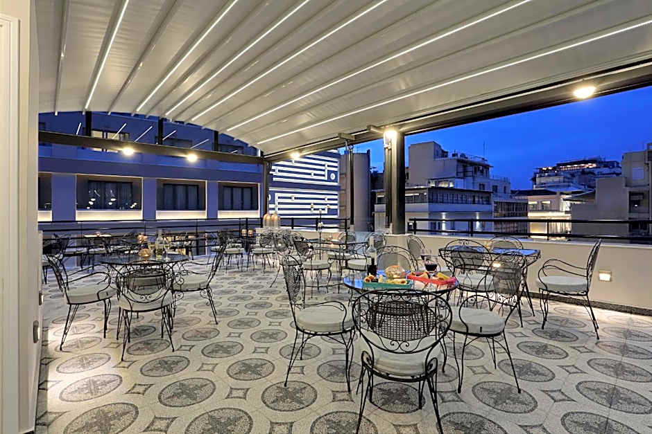 V1935 Luxurious Apartments