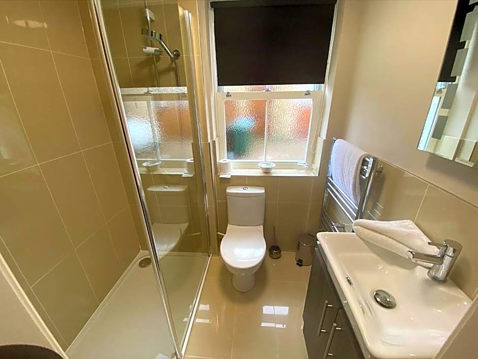 The Three Horseshoes Hotel