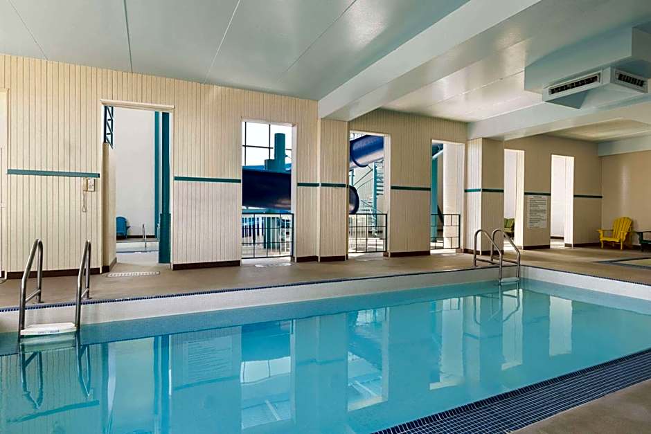 Travelodge by Wyndham Edmonton West