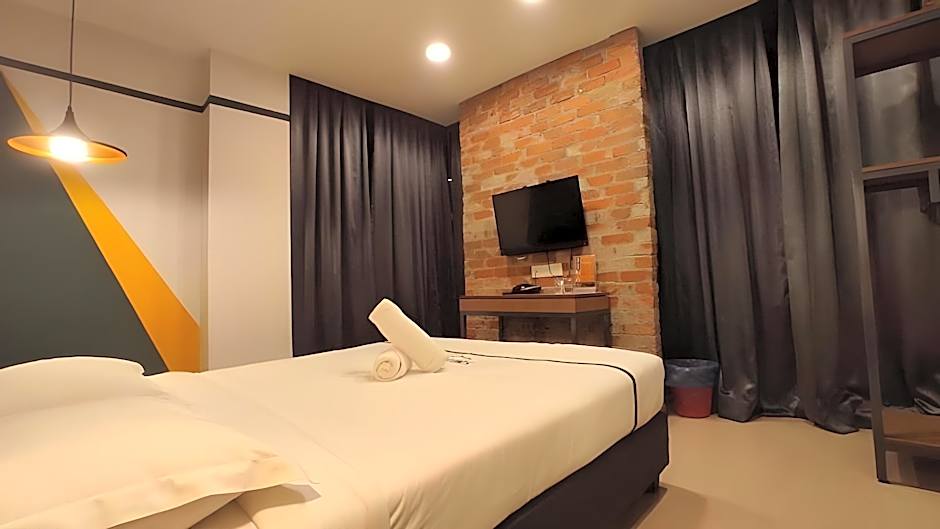 Smile hotel C180 Cheras Selatan