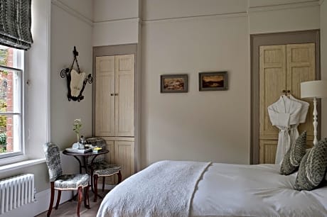 Luxury Double Room with Garden View - First Floor