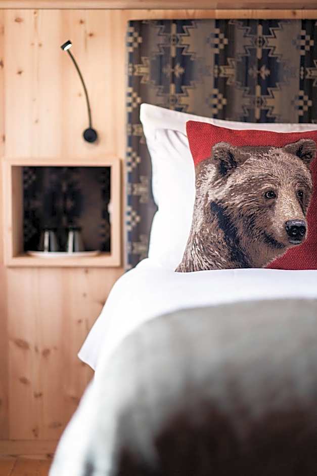 Conrad's Mountain Lodge