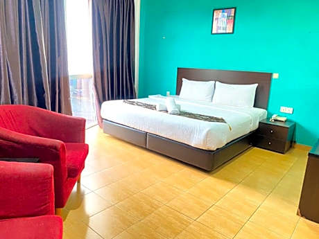 Queen Suite