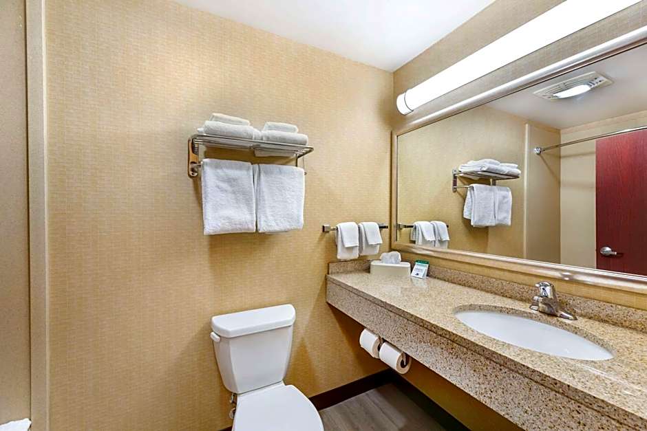 Best Western Plus Victor Inn & Suites