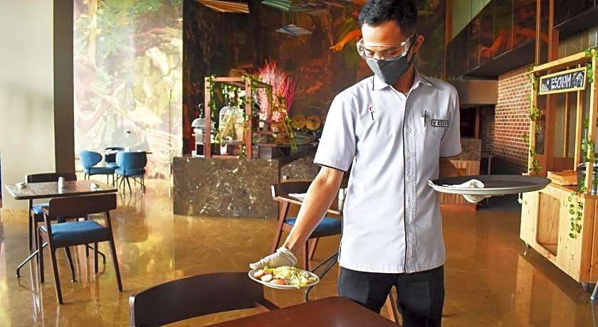 Luminor Hotel Airport Sidoarjo by WH