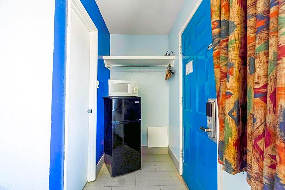 Budget Inn by OYO Frederick US-183