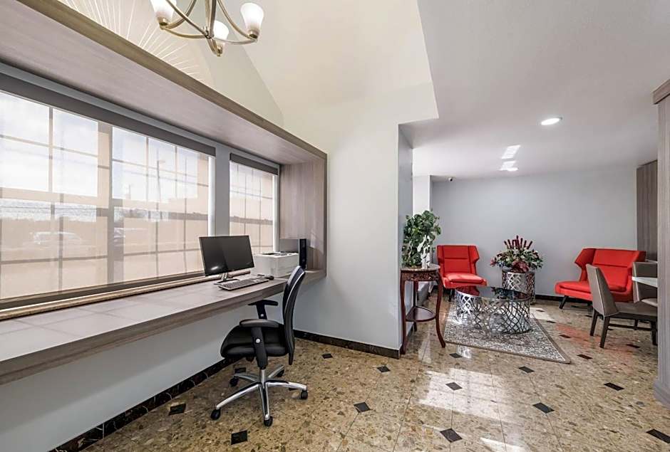 Quality Inn & Suites North Mesquite I-30