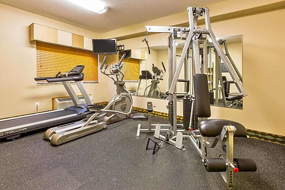 AmericInn by Wyndham Des Moines Airport