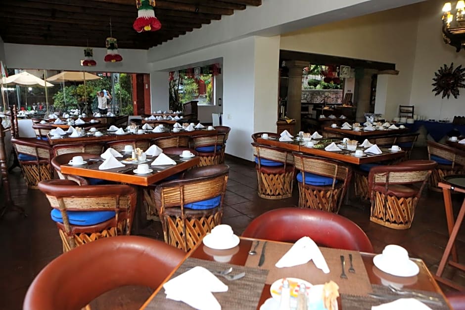 Villa San Jose Hotel & Suites