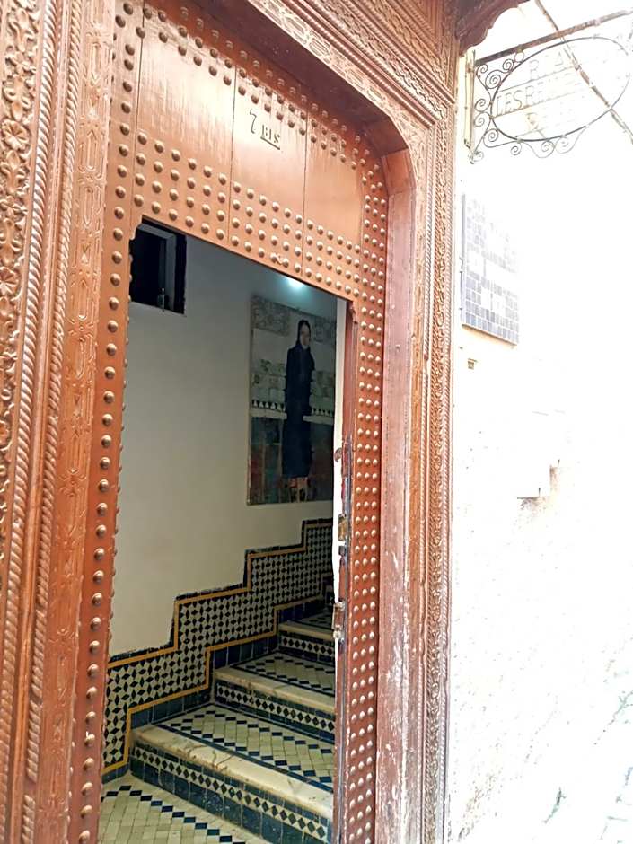 Riad Les Remparts De Fès