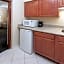 Holiday Inn Express Hotel & Suites Charleston-Southridge By IHG