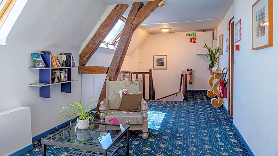 Logis Hôtel Central