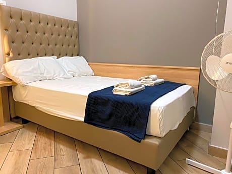 Double Room with Private External Bathroom