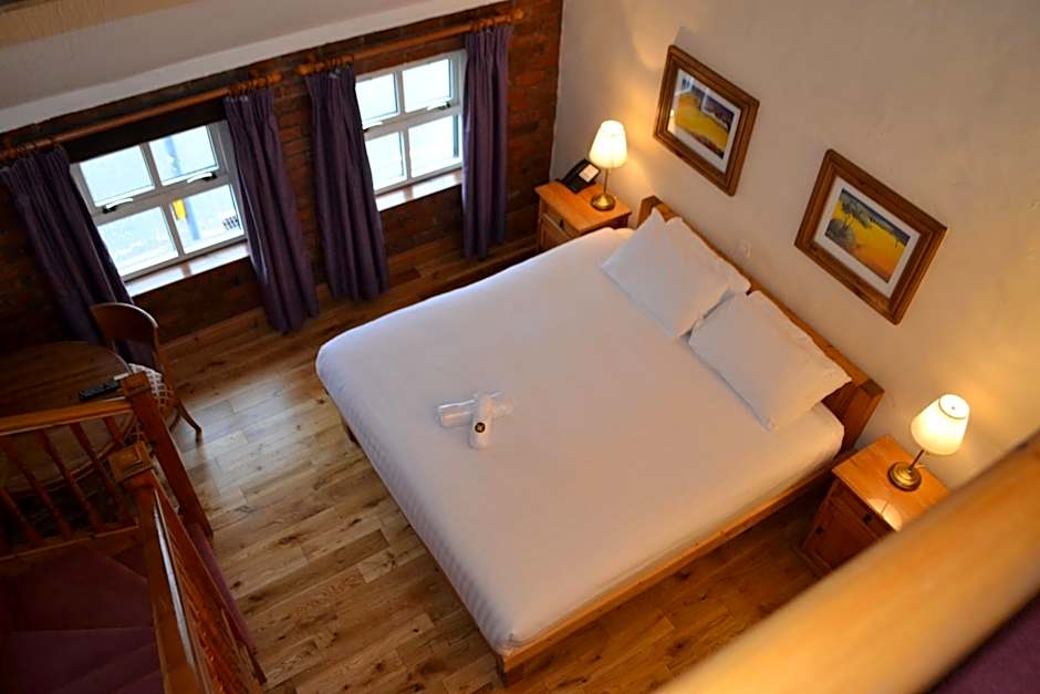 Walsh's Hotel and Apartments