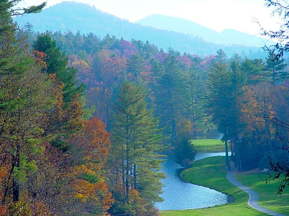 Hampton Inn By Hilton & Suites Cashiers-Sapphire Valley, Nc