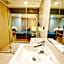 Straits Suite by C Homestay Malacca
